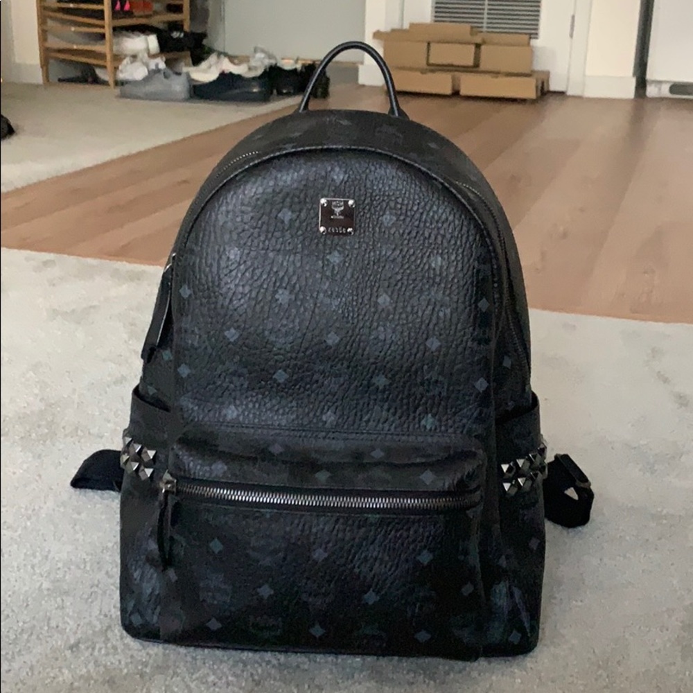 MCM BLACK LEATHER BACKPACK